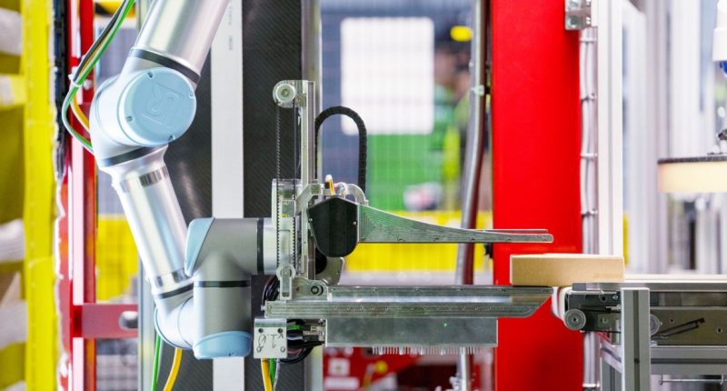 Amazon develops a robot that ‘feels’ touch, just like its human workers