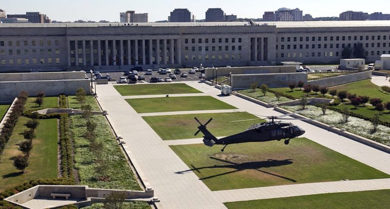 Army pauses helicopter training flights around Pentagon after 2 disruptions to commercial flights last week