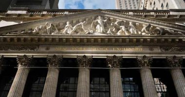 Asian shares are mostly higher after Wall St breaks its winning streak