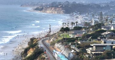 At least 3 dead, multiple people missing after boat overturns near San Diego