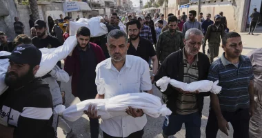 At least 82 killed in Israeli strikes on Gaza as critical aid fails to reach Palestinians