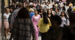 A photo of shoppers in the Queen St Mall. Population, economy, demographics, people, Australia, generic