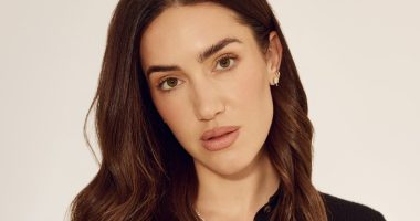 Author Christina 'Tinx' Najjar weighs in on popular dating advice