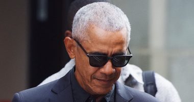Barack Obama surprisingly imitates wife Michelle's latest quirk
