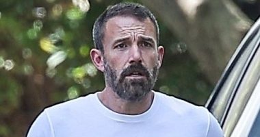 Ben Affleck visits ex-wife Jennifer Garner on Mother's Day