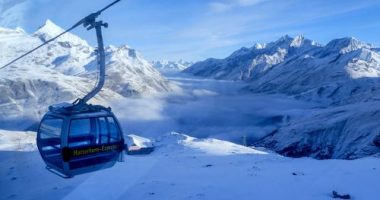 Bodies of five skiers found on Swiss glacier