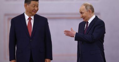 Presidents Xi Jinping and Vladimir Putin at a welcoming ceremony in Moscow.