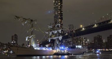 Breaking: Tall Ship Crashes Into Brooklyn Bridge, Multiple People Injured