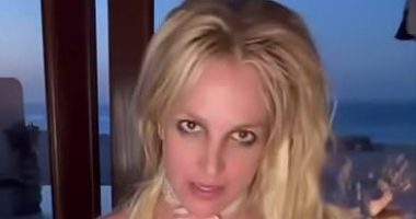 Britney Spears breaks silence on shocking plane act