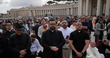 Cardinals continue voting for new pope in Sistine Chapel
