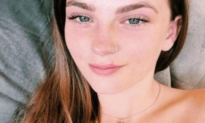 Photo of missing teen Phoebe Bishop.