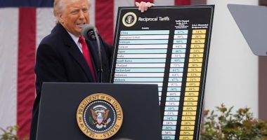 Federal trade court blocks Trump from imposing sweeping tariffs under emergency powers law