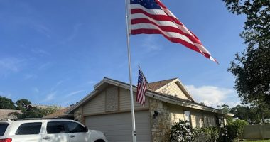 Flagpole sparks lawsuit between Volusia County HOA and homeowner