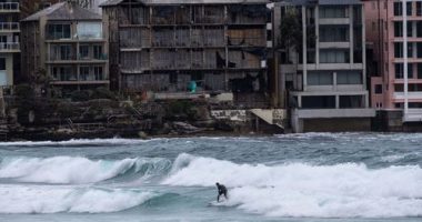 Flood warning as rain and wind hit parts of NSW east coast