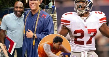 Former Giant Brandon Jacobs' son shocks fans in photo towering over his Super Bowl winning dad