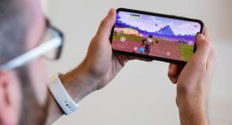 Fortnite is finally back on US iPhones