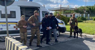 Fugitive accused of several bank robberies extradited to US after years of hiding in Ukraine