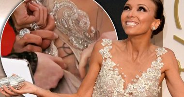 Giuliana Rancic chooses dress from Down Under to host Oscars broadcast