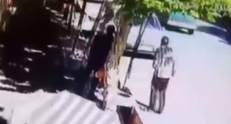 Horrifying moment Iranian father 'brutally stabs daughter to death'