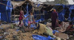 Israel launches 'great force' at Gaza in new attack