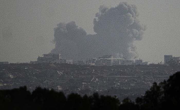 Israeli strikes kill 46 in Gaza, including 31 in a school-turned shelter, medics say