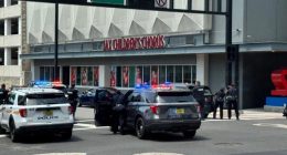 Jacksonville police secure AR-16, more weapons from armed suspect