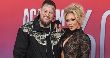 Jelly Roll packs on PDA with wife Bunnie XO after shedding 200lbs