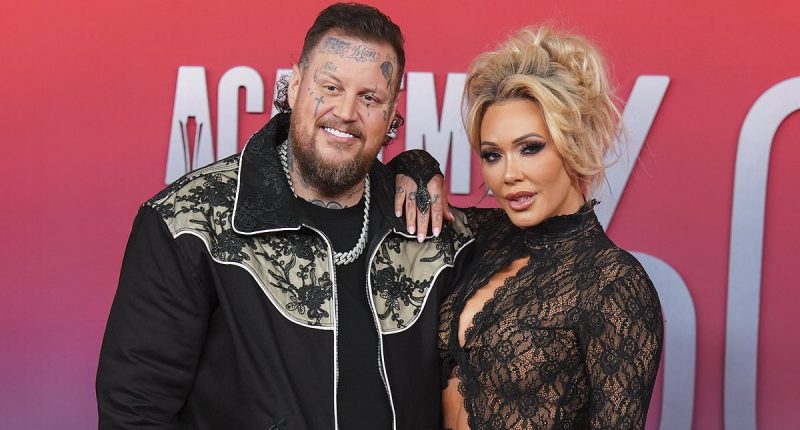 Jelly Roll packs on PDA with wife Bunnie XO after shedding 200lbs