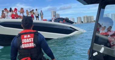 Lamborghini yacht sinks off Miami Beach