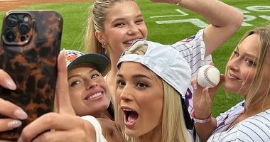 Livvy Dunne joined by fellow Sports Illustrated swimsuit models on the field for glamorous first pitch at Mets game