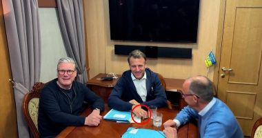 Macron accused of 'hiding bag of cocaine'