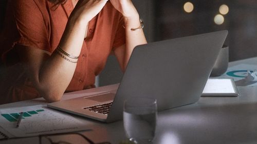Majority of Australians considering second job to make ends meet, research shows