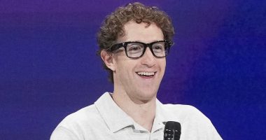 Mark Zuckerberg leaves crowd speechless as he reveals terrifying plan
