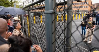 Mayor of Newark, New Jersey, released after arrest at immigration detention center