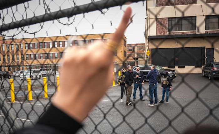 Mayor of Newark, New Jersey, released after arrest at immigration detention center