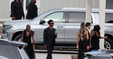 NFL star Travis Hunter and stunning bride Leanna Lenee's wedding shots