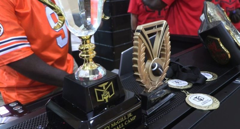 NFL veteran holds free camp for kids in Jesup