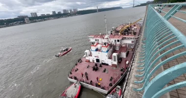NYC sewage boat explosion in Hudson River kills 1 city worker, injures 2 others