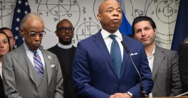 NYPD steps up security at synagogues after Israeli Embassy murders as mayor fumes over pro-Palestinian protests