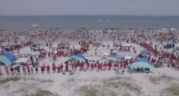 Nearly 2,000 people baptized at Jacksonville's Hanna Park