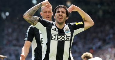 Newcastle 2-0 Chelsea: Sandro Tonali and Bruno Guimaraes help Magpies to critical win in Champions League hunt - while Blues suffer after Nicolas Jackson's WILD sending-off