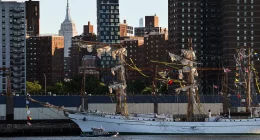 No distress calls made from Mexican Navy tall ship that crashed into Brooklyn Bridge, Mexico Navy chief says
