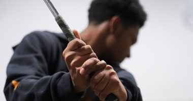 Organizations and companies are partnering to introduce Black students in Detroit to golf