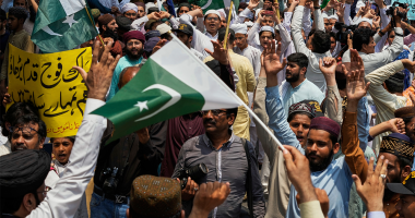 Pakistan, India suggest possible de-escalation amid both countries' missile strikes