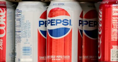 Polk woman throws soda can into man's van at gas pump, hitting toddler in back seat: affidavit