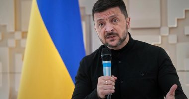 Russia and Ukraine prepare for first peace talks in 3 years