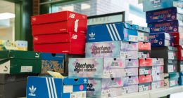 SRNS partners with nonprofit to donate shoes for Greendale Elementary students