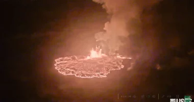Scientists 'strike gold' in shocking discovery from Hawaiian volcanic rocks