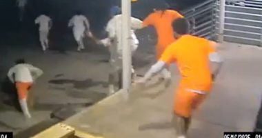 Security footage of ten prisoners escaping a New Orleans jail.