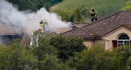 Small plane crashes into Simi Valley neighborhood in Southern California, killing 1 person